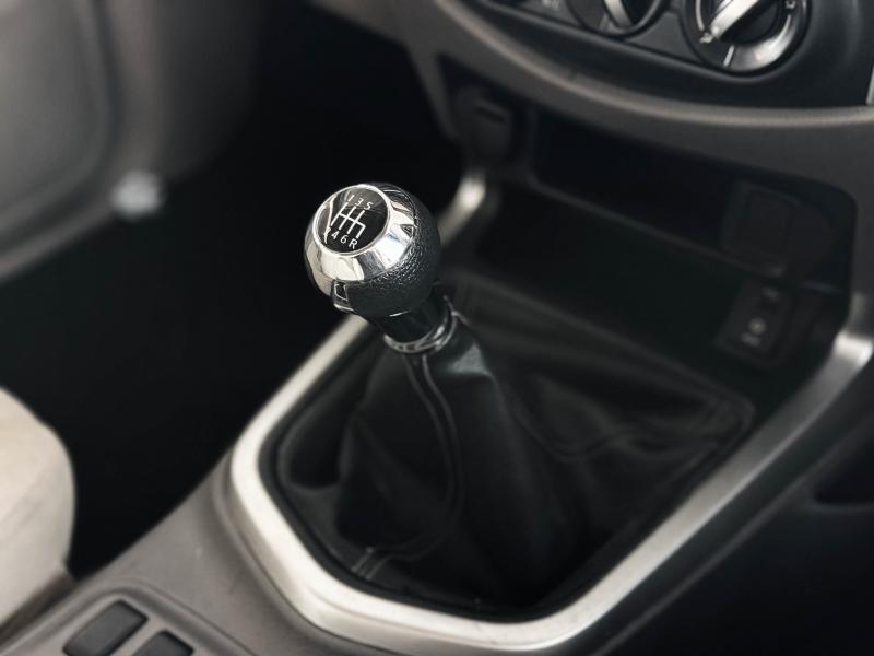 NAVARA KINGCAB NP300 2.5 E