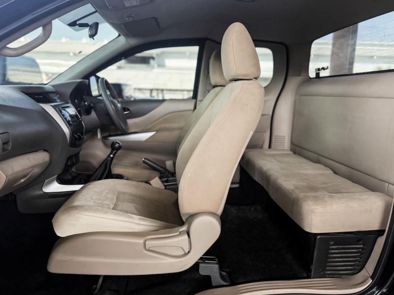 NAVARA KINGCAB NP300 2.5 E