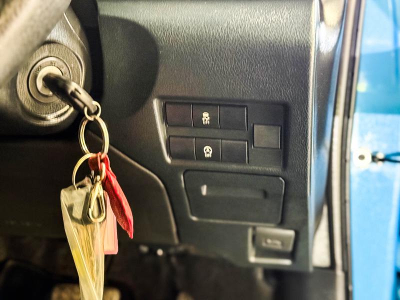 YARIS HACHTBACK 1.2 ENTRY
