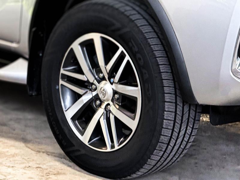FORTUNER 2.4 V SIGMA4