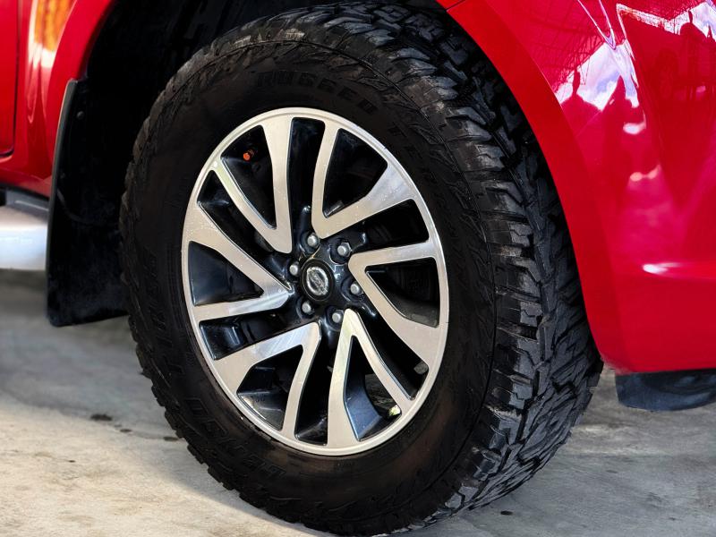 NAVARA NP300 4DR 2.5 EL CALIBRE