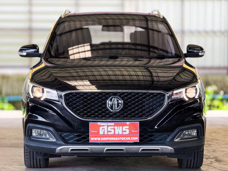 MG ZS 1.5 X SUNROOF i-SMART