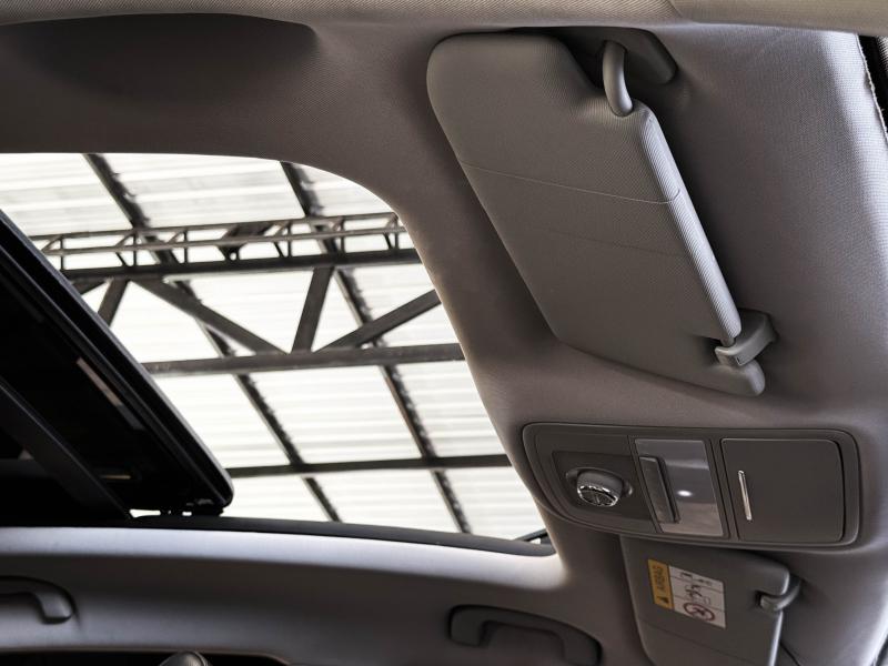 MG ZS 1.5 X SUNROOF i-SMART
