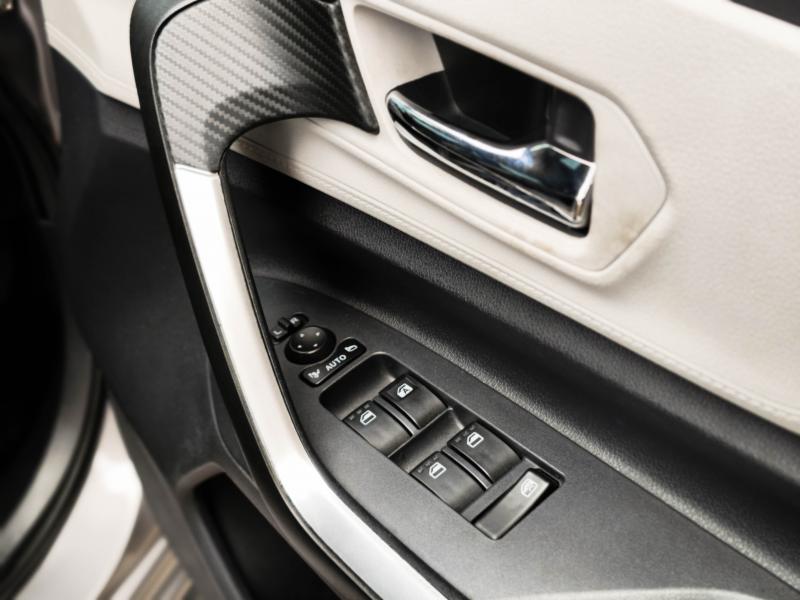 VELOZ 1.5 PREMIUM CVT AT