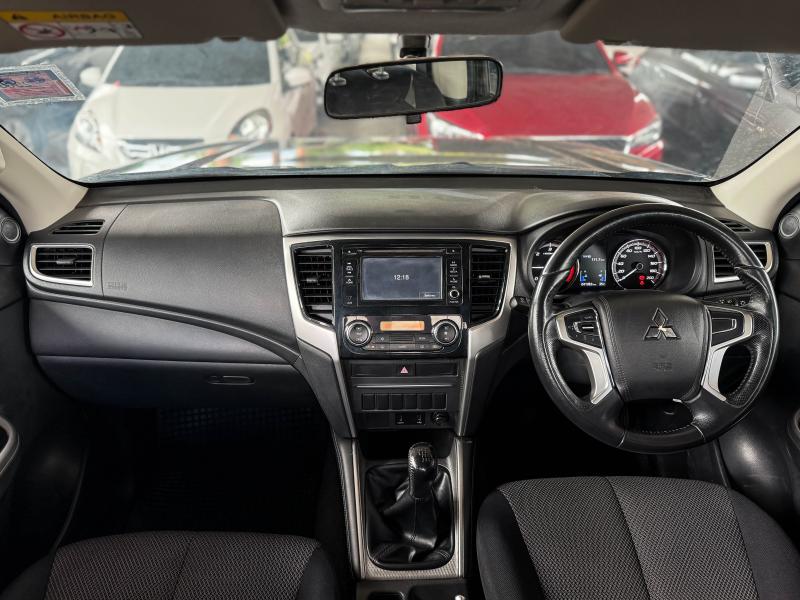 TRITON PLUS MEGA CAB 2.4 GLS MIVEC