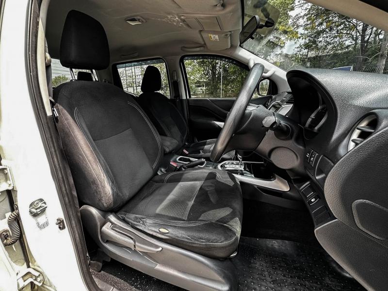 NAVARA NP300 4DR 2.5 EL CALIBRE