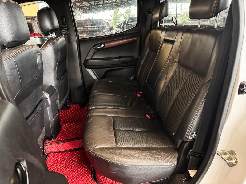 D-MAX VCROSS 4DR 3.0 Z Ddi 4X4