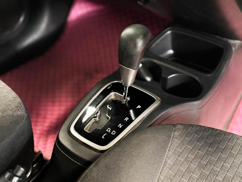 MIRAGE 1.2 GLX CVT