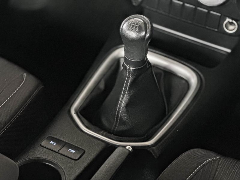 REVO 4DR 2.4 ENTRY PRERUNNER