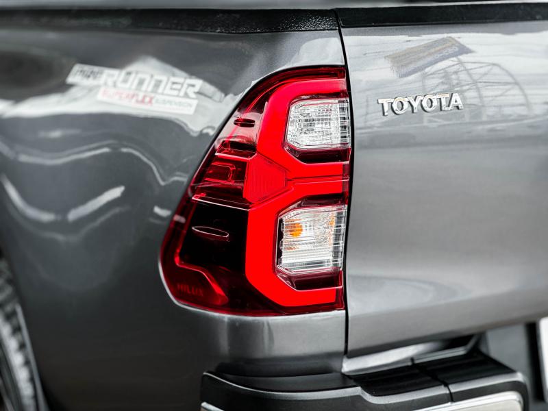 REVO 4DR 2.4 ENTRY PRERUNNER