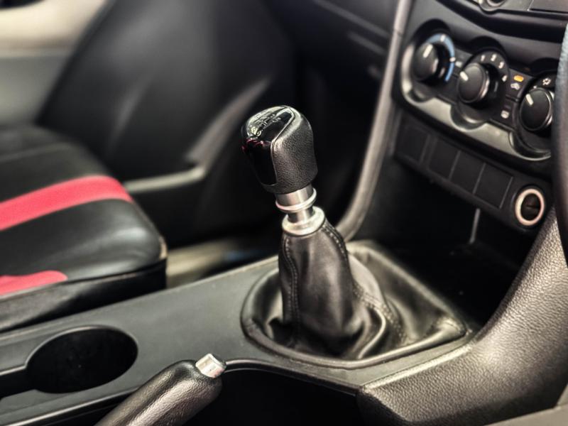 BT-50 PRO CAB 2.2 HI-RACER 