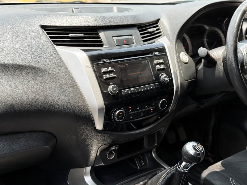 NAVARA CAB 2.5V 