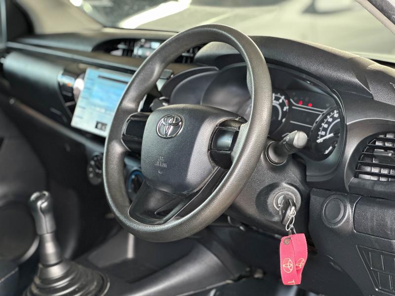 REVO SINGLE CAB 2.4 J ตู้ทึบ