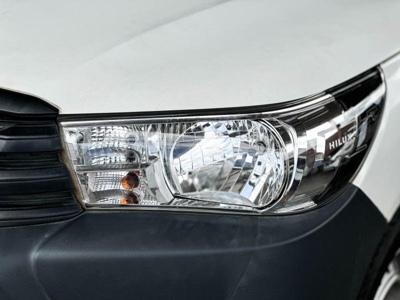 REVO SINGLE CAB 2.4 J ตู้ทึบ