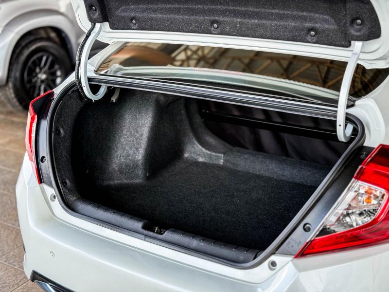 CIVIC FC 1.8 E i-VTEC 