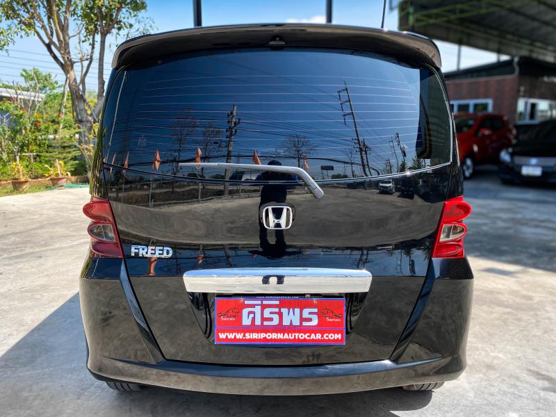 HONDA FREED 1.5 E 