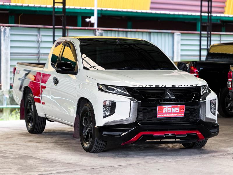 TRITON CAB 2.5 GLX RALLIART