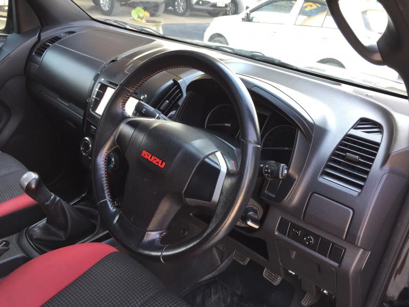 D-MAX X-SERIES CAB 2.5 HI-LANDER,M/T