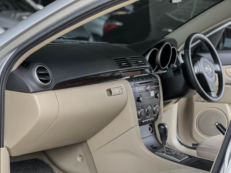 MAZDA 3 1.6 SPIRIT SEDAN 