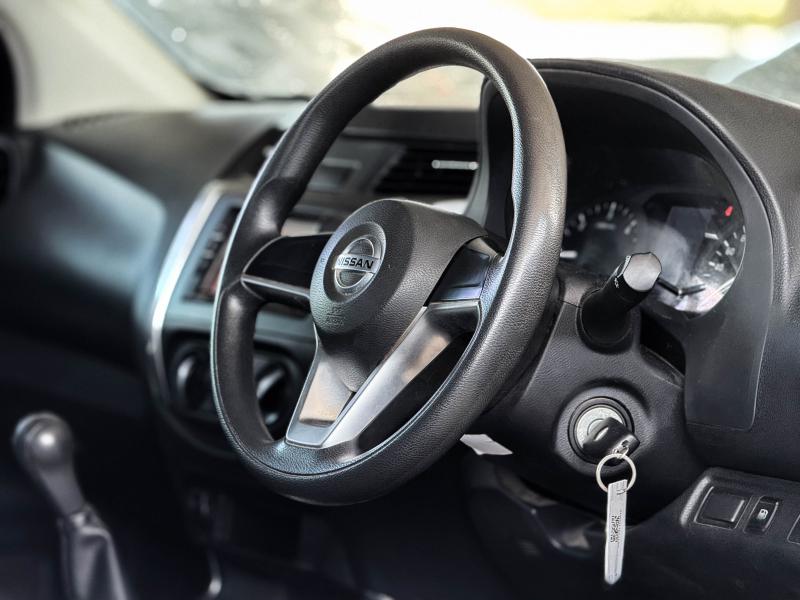 NAVARA KING CAB 2.5 SL