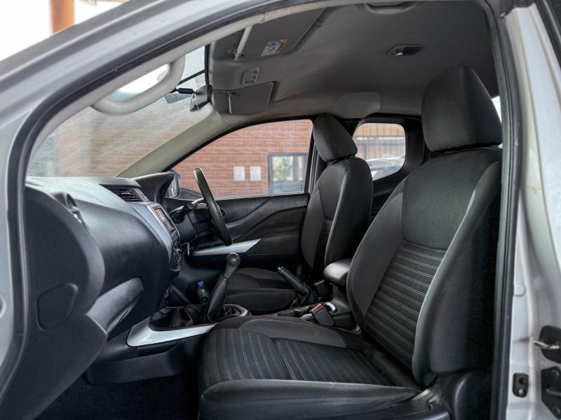 NAVARA KING CAB 2.5 SL