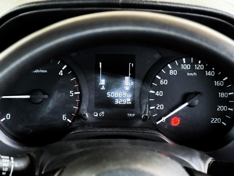 NAVARA KING CAB 2.5 SL