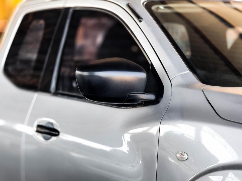 NAVARA KING CAB 2.5 SL