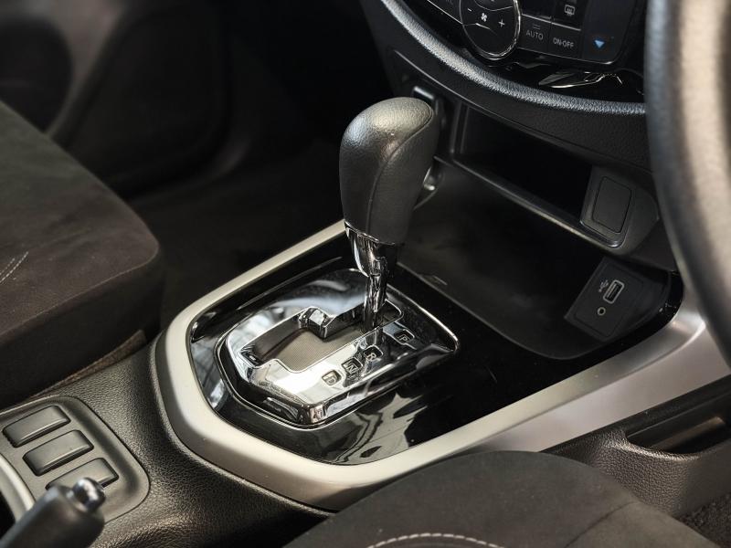 NAVARA NP300 KING CAB 2.5 V CALIBER