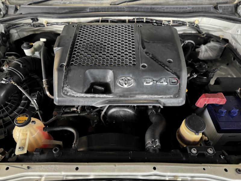 VIGO CHAMP 4DR 2.5E PRERUNNER