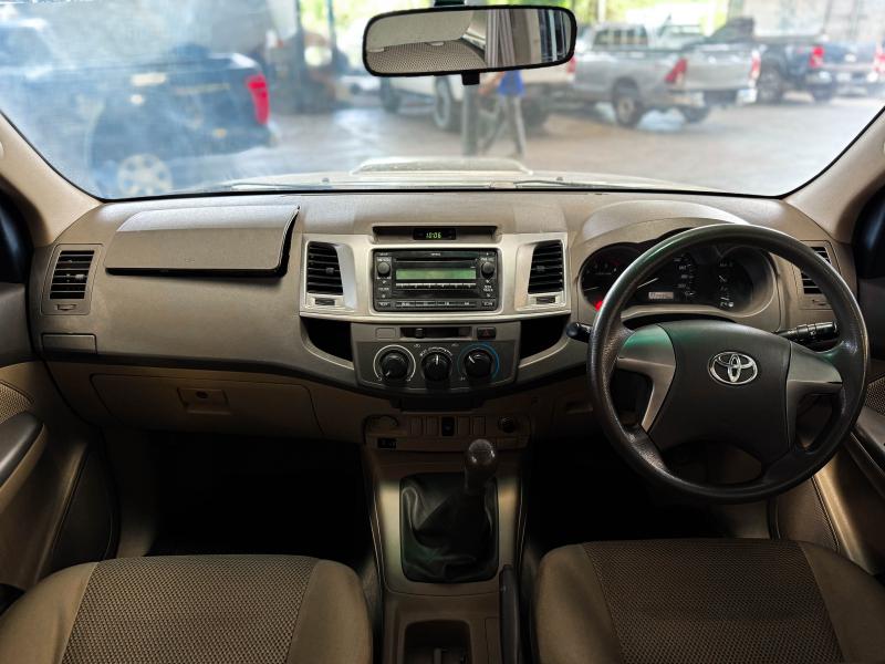 VIGO CHAMP 4DR 2.5E PRERUNNER