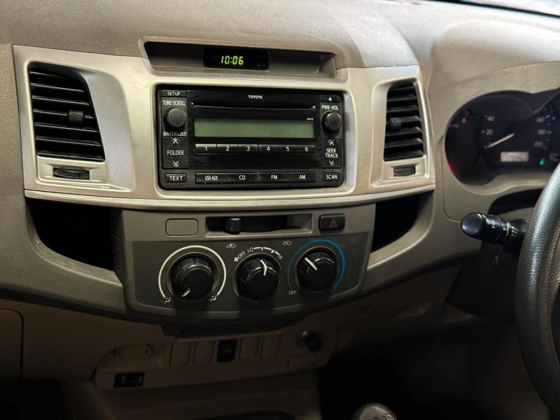 VIGO CHAMP 4DR 2.5E PRERUNNER