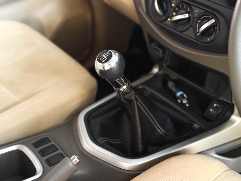 NAVARA KINGCAB 2.5 E