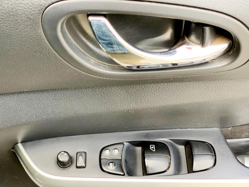 NAVARA ​NP-300 4DR BLACK EDITION 2.5 E,MT