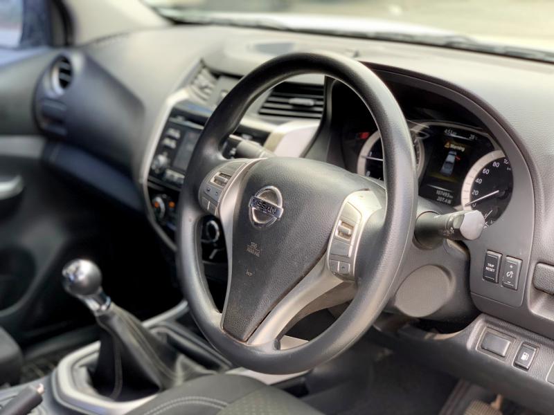 NAVARA ​NP-300 4DR BLACK EDITION 2.5 E,MT