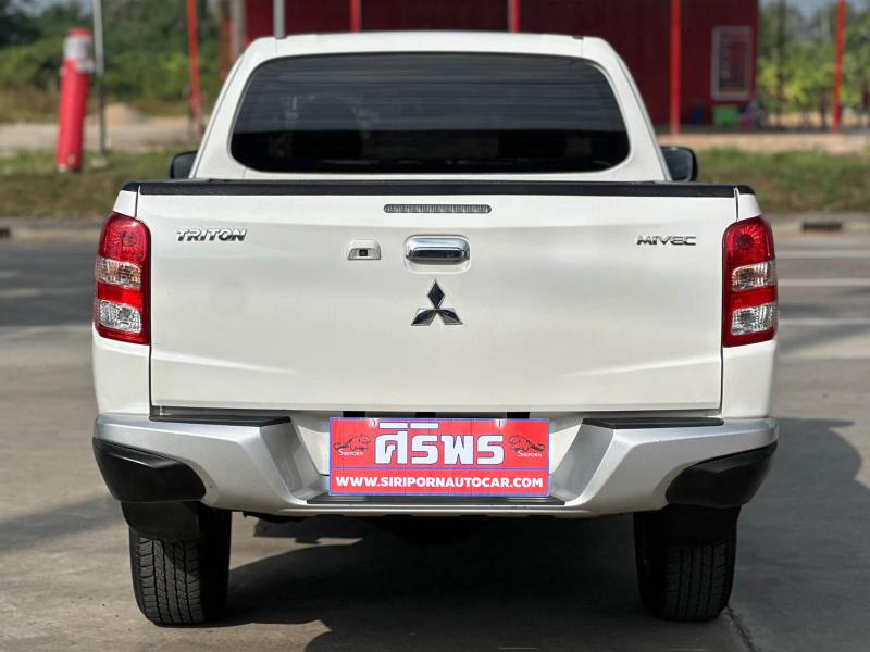 TRITON PLUS MEGA CAB 2.4 GLS LTD