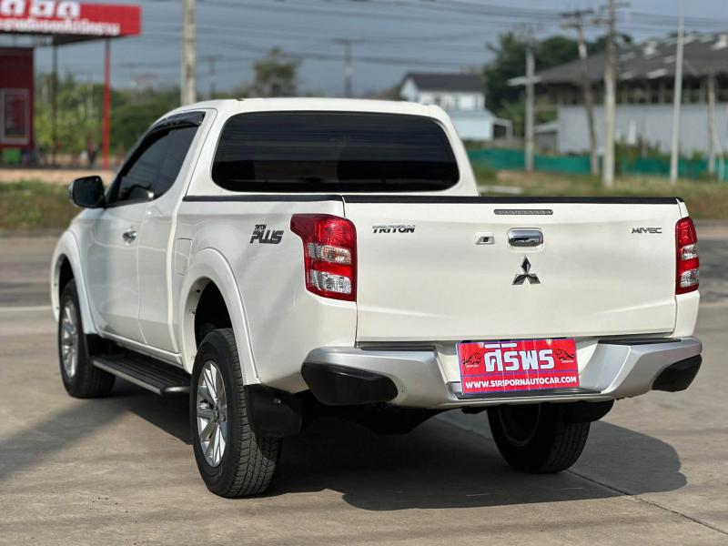 TRITON PLUS MEGA CAB 2.4 GLS LTD