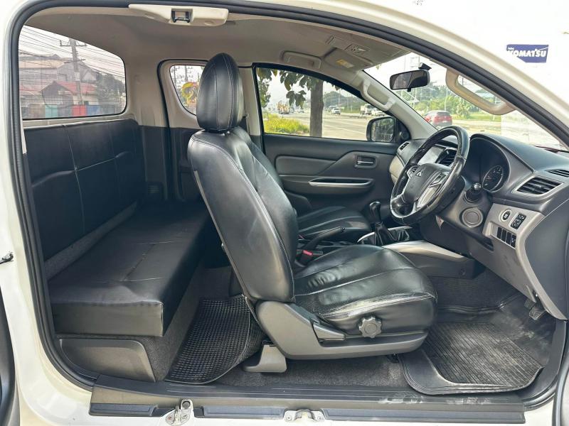 TRITON PLUS MEGA CAB 2.4 GLS LTD