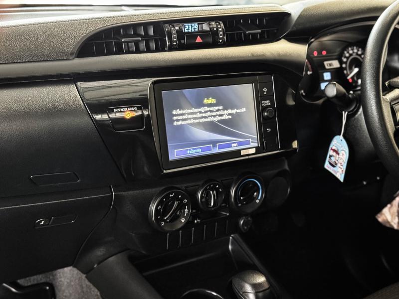 REVO SINGLE CAB 2.4 ENTRY ZEDITION
