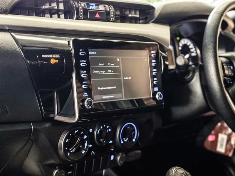 REVO 4DR 2.4 MID PRERUNNER