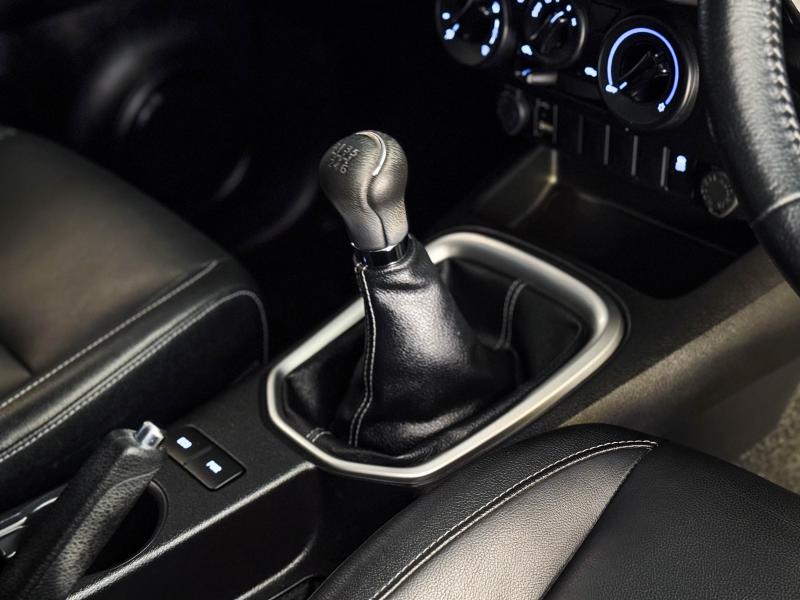 REVO 4DR 2.4 MID PRERUNNER