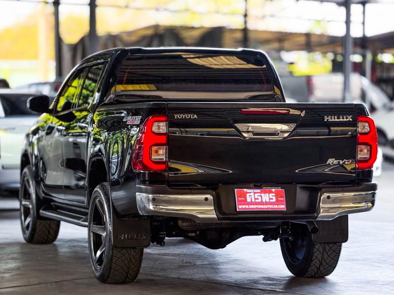 REVO 4DR 2.4 MID PRERUNNER