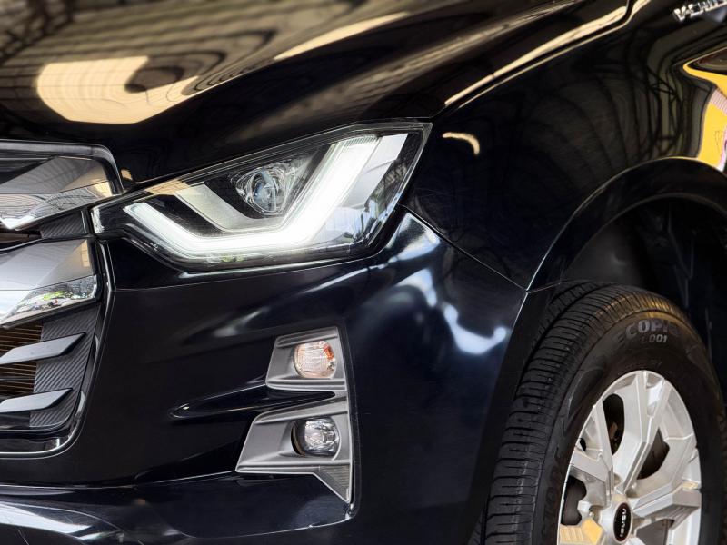 D-MAX VCROSS CAB 3.0Z Ddi 4X4 DIFFLOCK