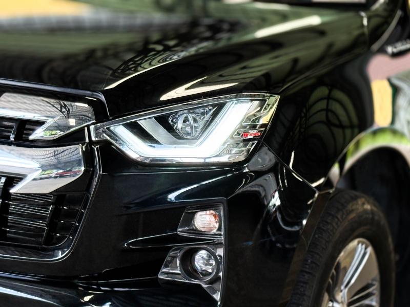 D-MAX VCROSSX CAB 3.0 Z  4X4 DIFF-LOCK 