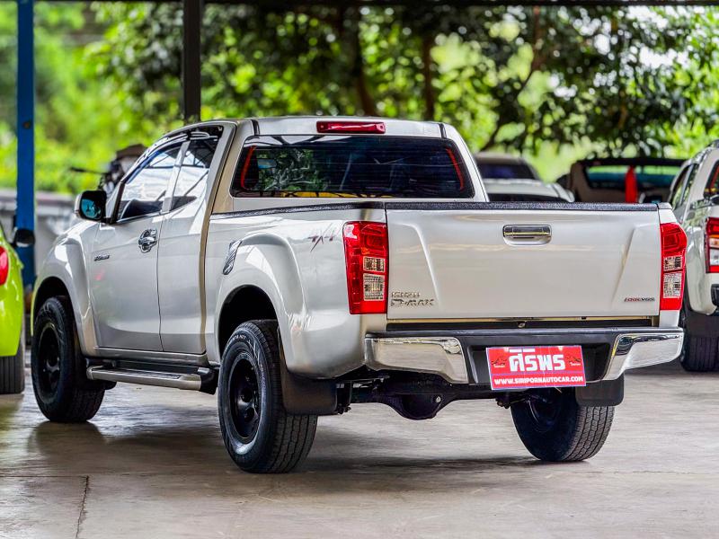 D-MAX CAB 2.5 4X4 HI-LANDER
