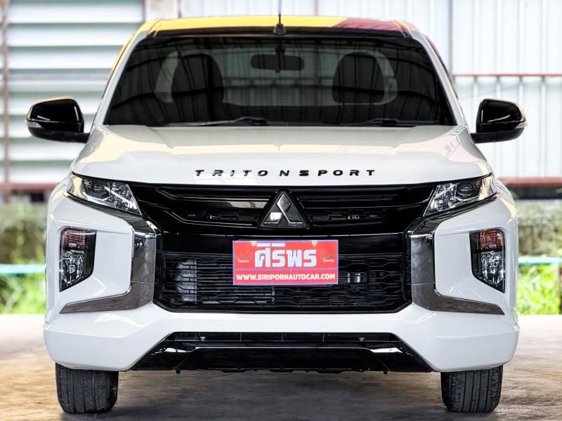 TRITON MEGA CAB 2.4 GLX LIMITED EDTION