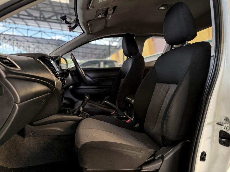 TRITON MEGA CAB 2.4 GLX LIMITED EDTION