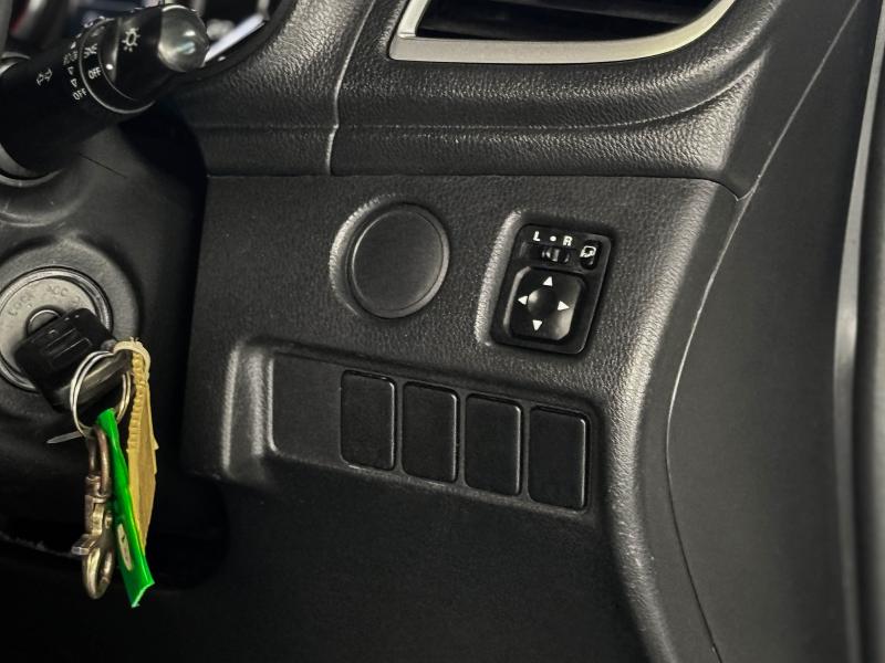 TRITON MEGA CAB 2.4 GLX LIMITED EDTION