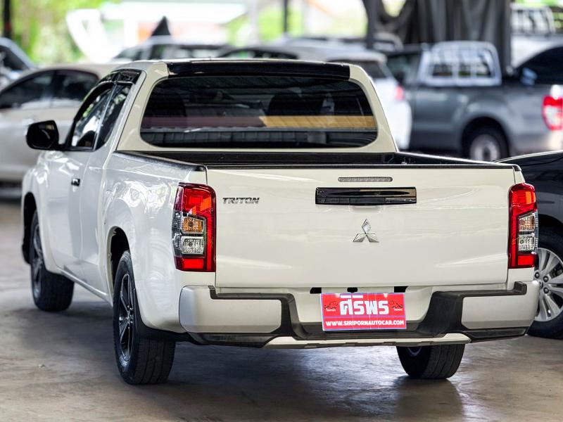 TRITON MEGA CAB 2.4 GLX LIMITED EDTION