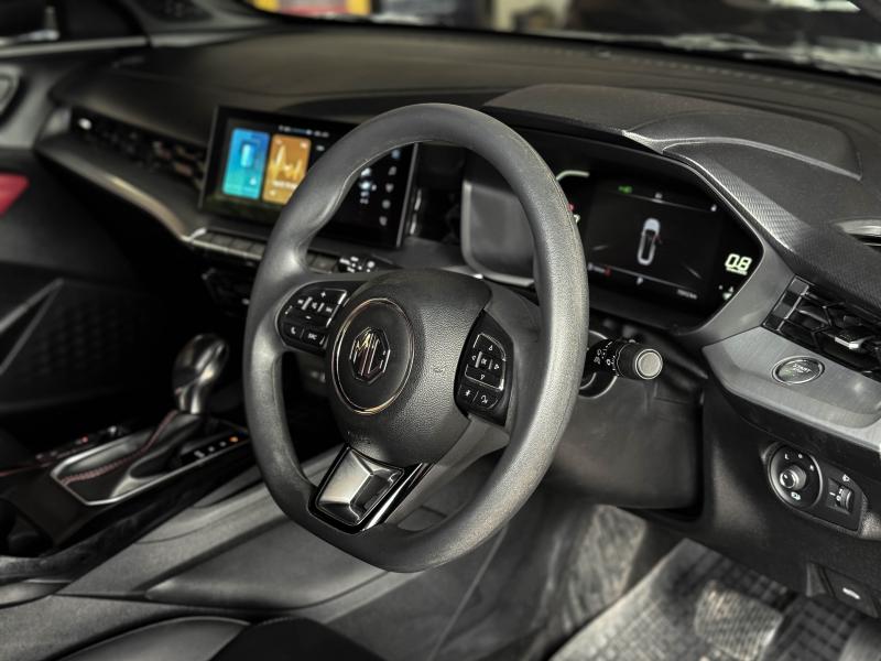 MG 5 1.5 D+ SUNROOF CVT 