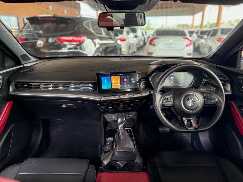 MG 5 1.5 D+ SUNROOF CVT 